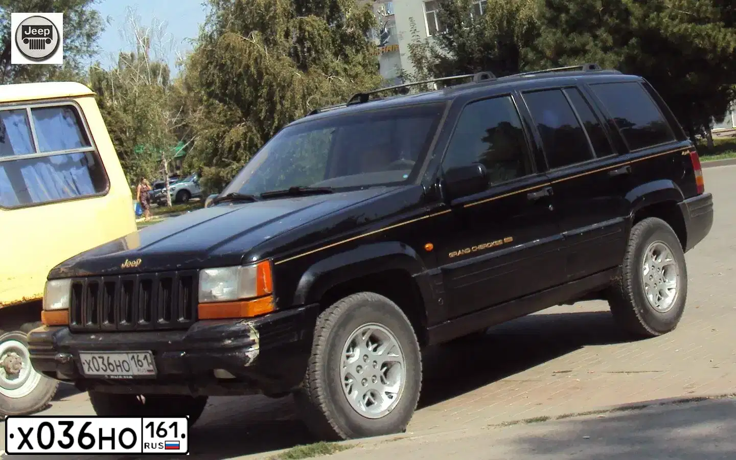 Фото автомобиля JEEP GRAND CHEROKEE, 1996 — госномер Х036НО161. Цвет: ЧЕРНЫЙ