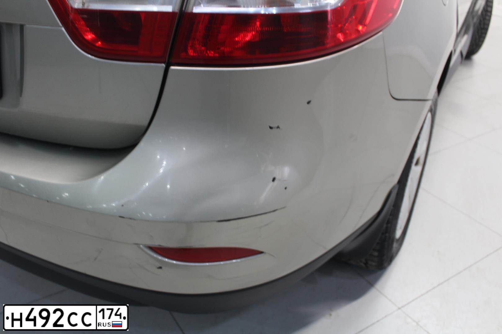 Фото автомобиля RENAULT FLUENCE, 2014 — госномер Р118СС196. Цвет: БЕЖЕВЫЙ