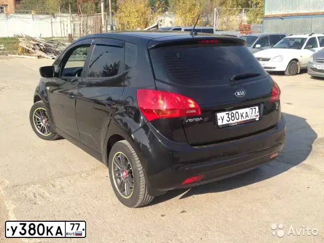 Фото автомобиля KIA VENGA, 2013 — госномер Р518АК40. Цвет: ЧЕРНЫЙ