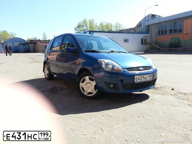 Фото автомобиля FORD FIESTA / ASPIRE, 2007 — госномер Х303УВ93. Цвет: СИНИЙ