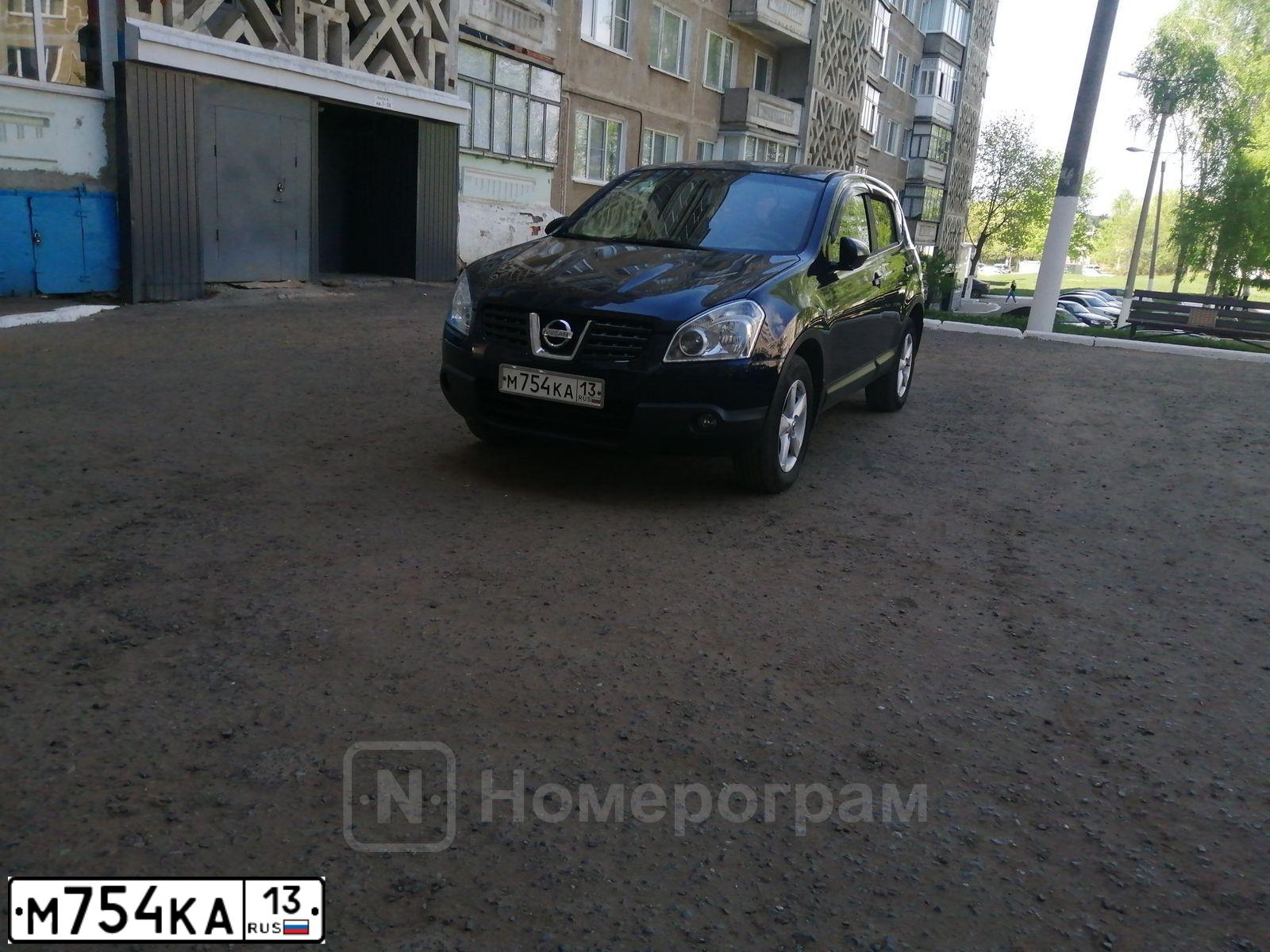 Фото автомобиля NISSAN QASHQAI, 2007 — госномер М754КА13. Цвет: ТЕМНО-СИНИЙ