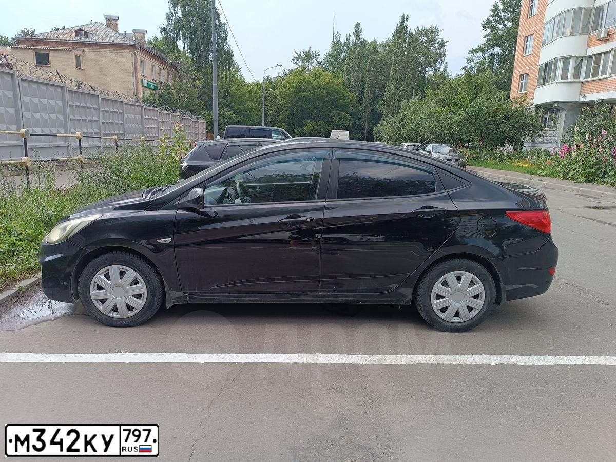 Фото автомобиля HYUNDAI SOLARIS, 2013 — госномер М342КУ797. Цвет: ЧЕРНЫЙ