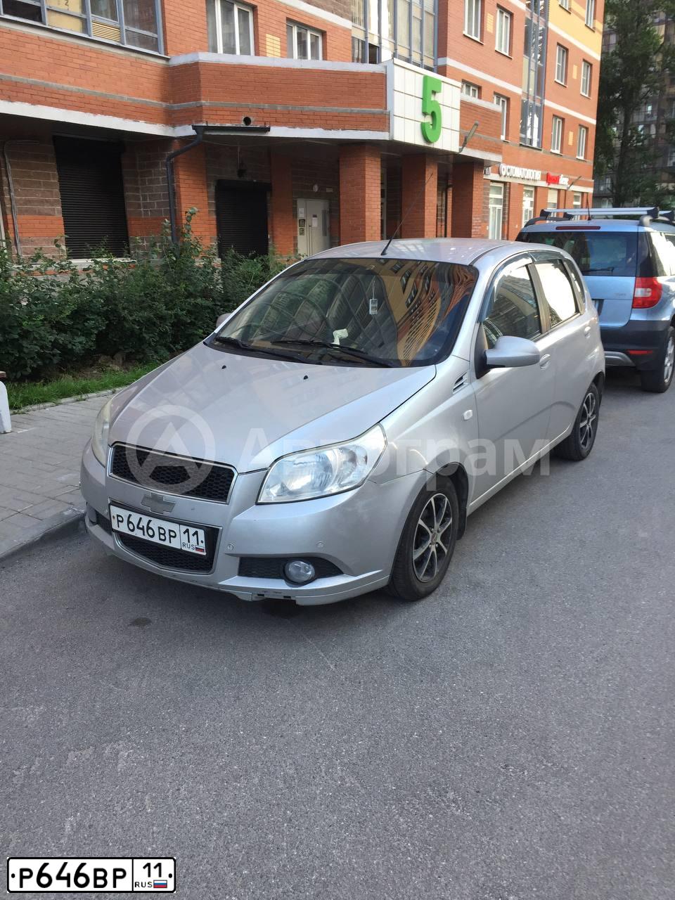 Фото автомобиля CHEVROLET AVEO, 2008 — госномер В616ОН11. Цвет: серебристый