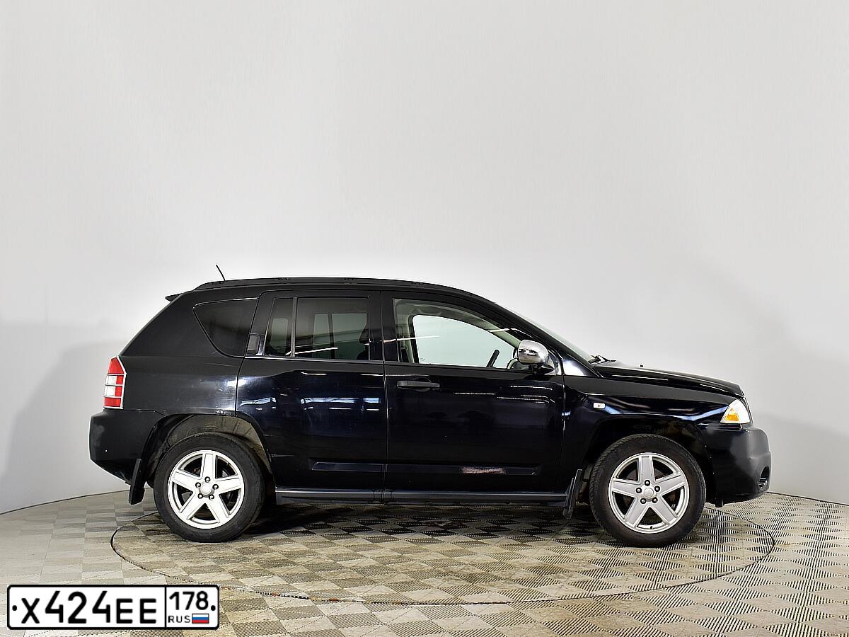 Фото автомобиля JEEP COMPASS, 2007 — госномер У900СВ177. Цвет: ЧЕРНЫЙ