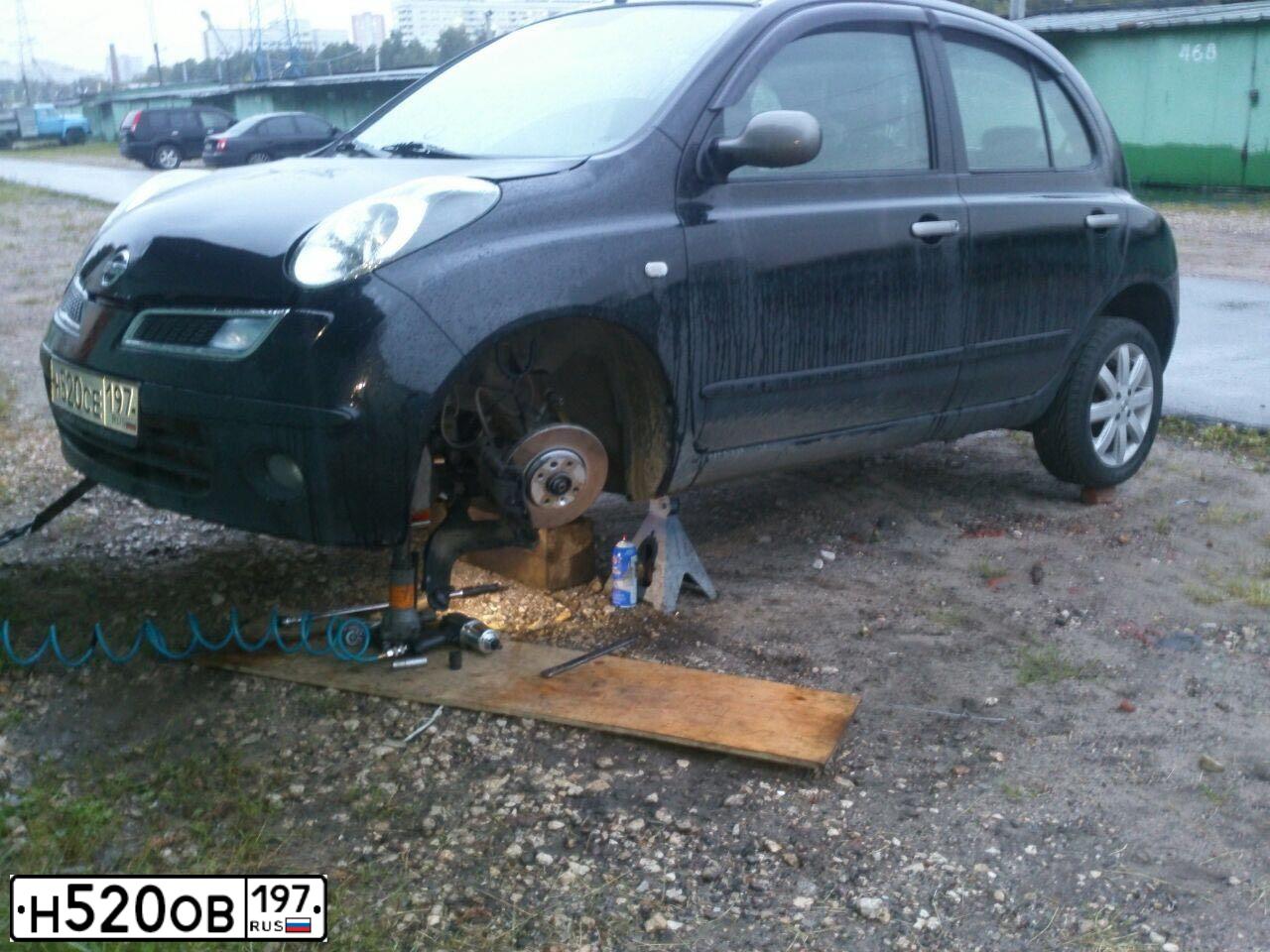 Фото автомобиля RENAULT MEGANE, 2006 — госномер А797НК37. Цвет: Красный