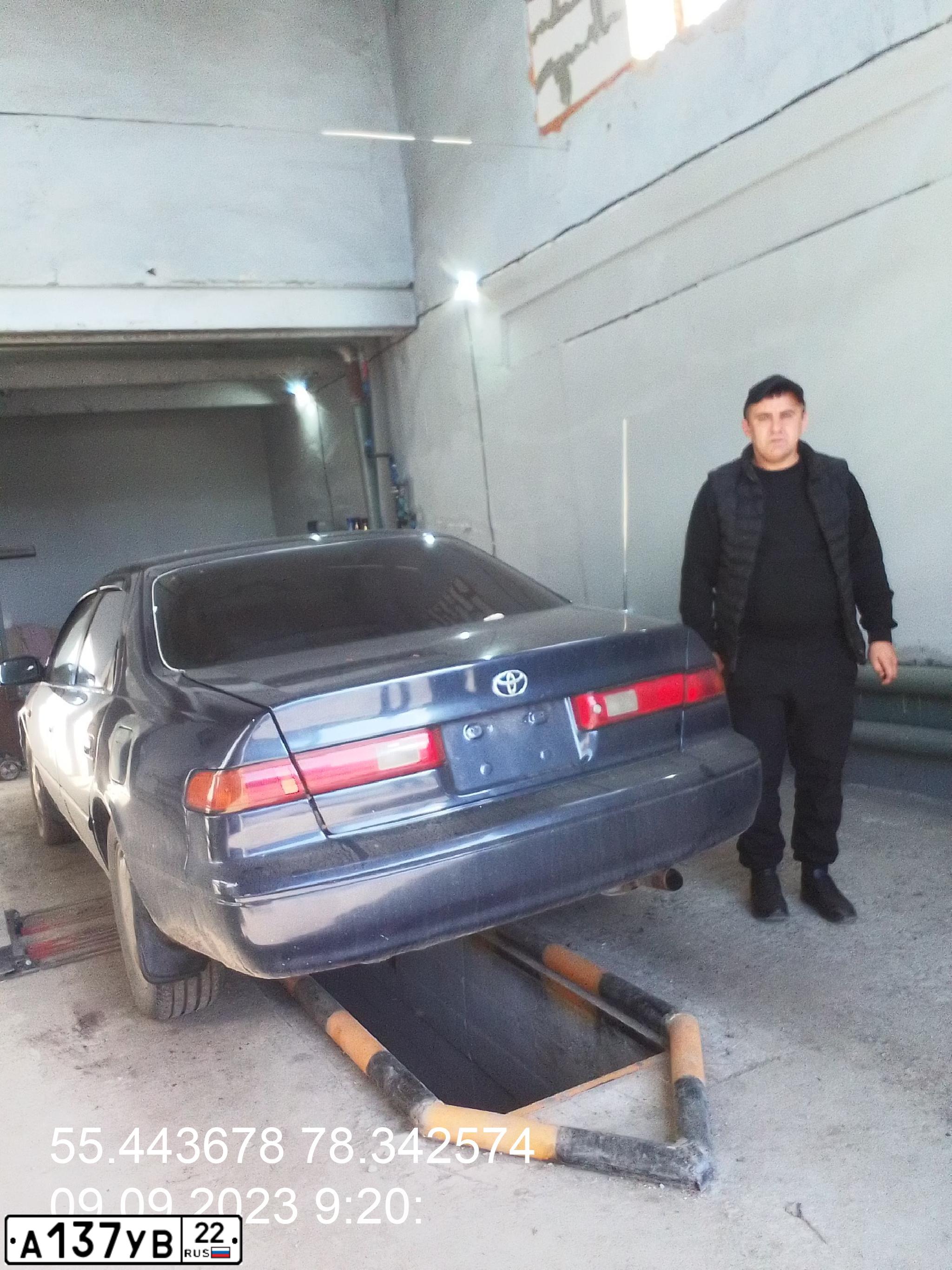 Фото автомобиля TOYOTA CAMRY, 1997 — госномер Т291АМ56. Цвет: синий