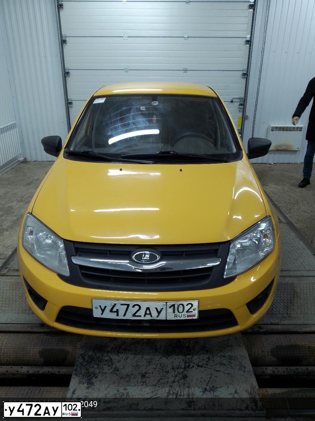 Фото автомобиля LADA 2191 GRANTA, 2015 — госномер У472АУ102. Цвет: ЖЁЛТЫЙ