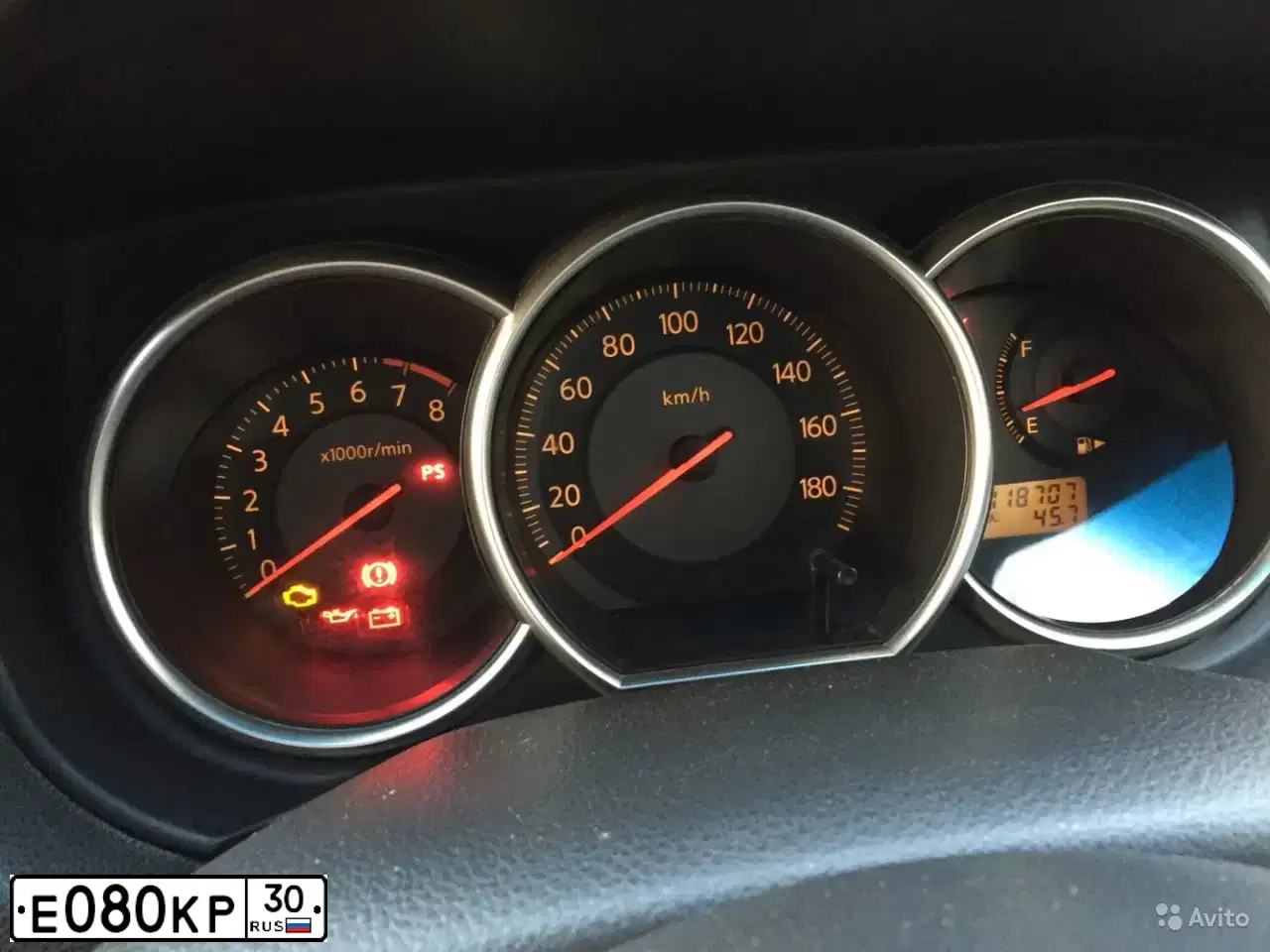 Фото автомобиля FORD FOCUS, 2013 — госномер С738МА123. Цвет: БЕЛЫЙ