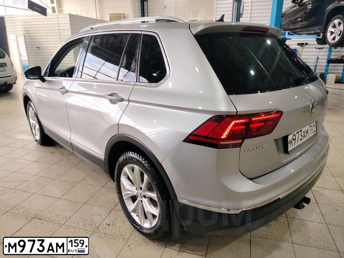 Фото автомобиля AUDI Q7, 2017 — госномер М973АМ159. Цвет: ЯРКО-СИНИЙ