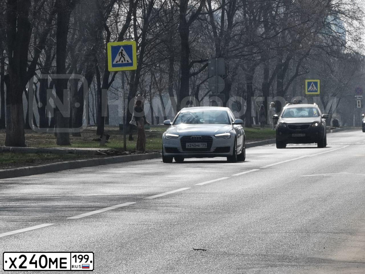 Фото автомобиля AUDI A6, 2015 — госномер Х240МЕ199. Цвет: БЕЛЫЙ