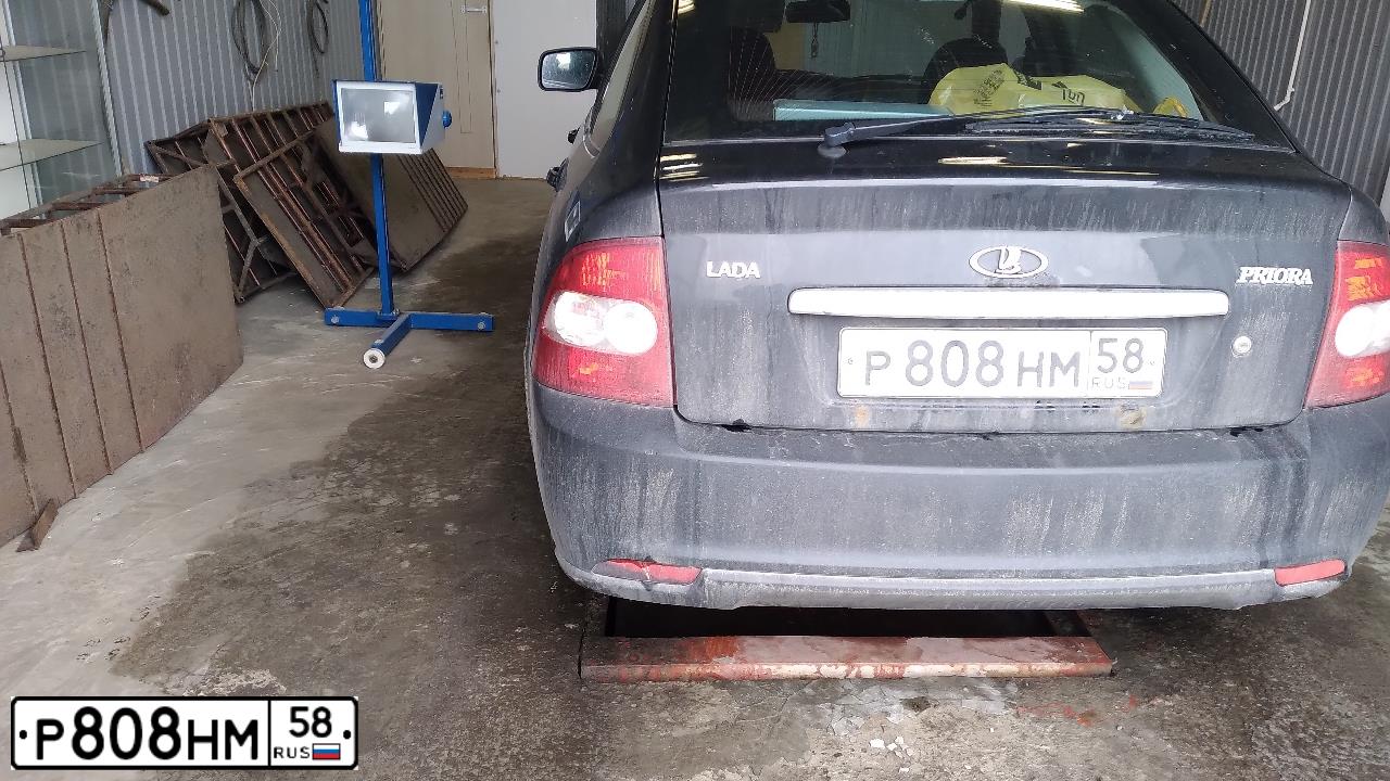 Фото автомобиля LADA 2172 PRIORA, 2014 — госномер Р808НМ58. Цвет: ЧЕРНЫЙ