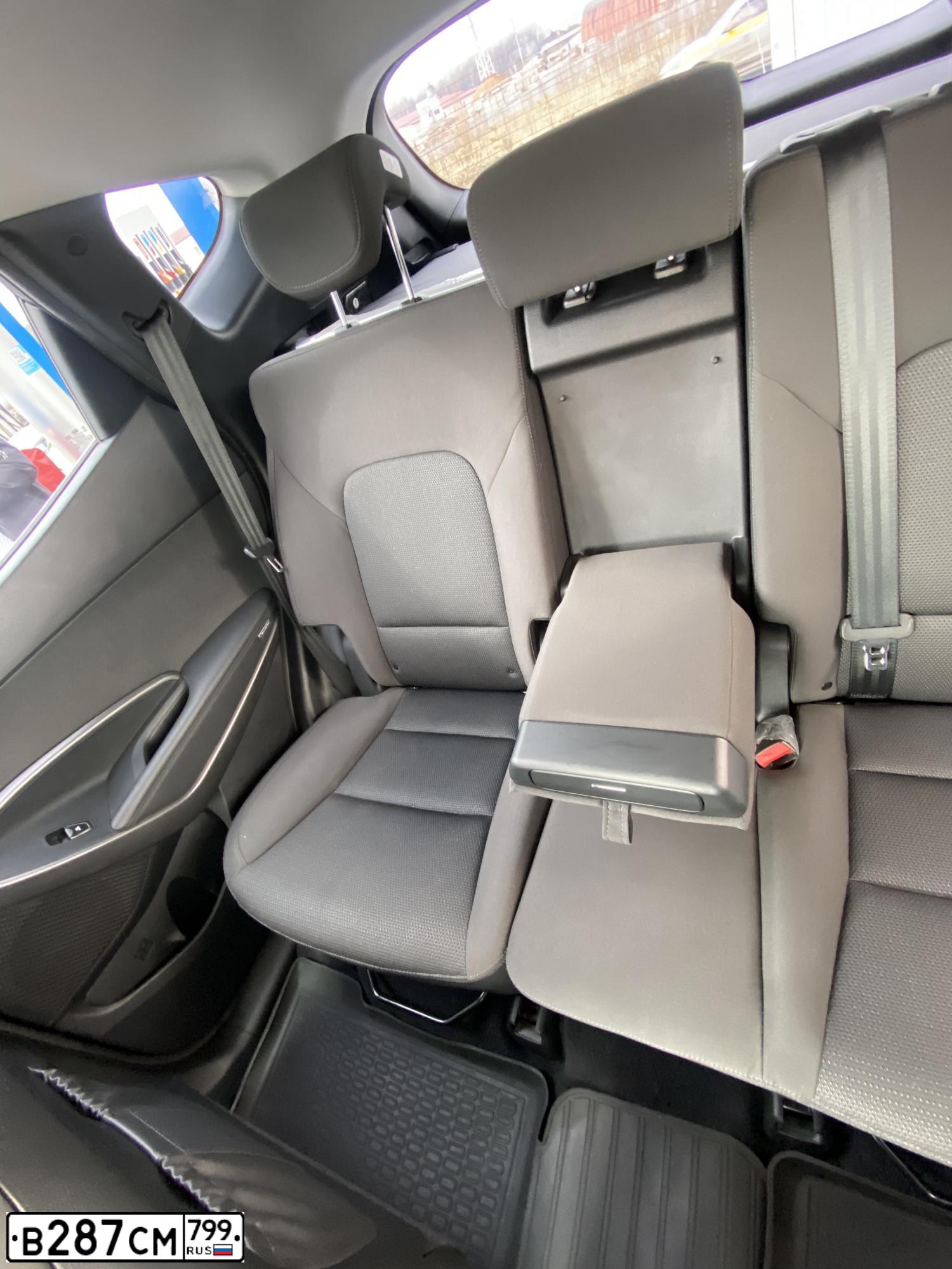 Фото автомобиля KIA CERATO, 2017 — госномер В858ВМ147. Цвет: ЧЕРНЫЙ