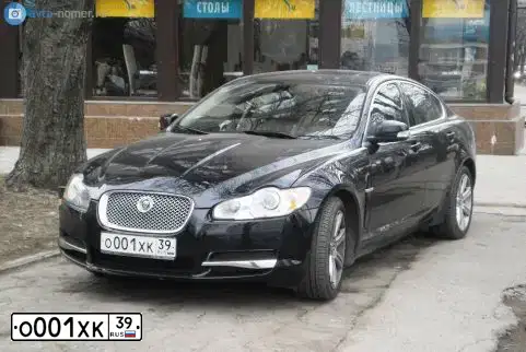 Фото автомобиля TOYOTA LANDCRUISER 200, 2010 — госномер С918ВК39. Цвет: ЧЕРНЫЙ