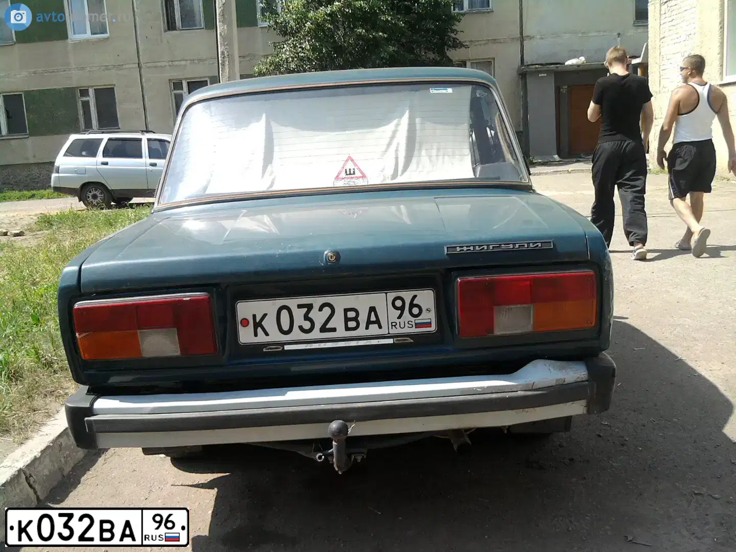 Фото автомобиля LADA 2105, 1997 — госномер К032ВА96. Цвет: Темно-зеленый