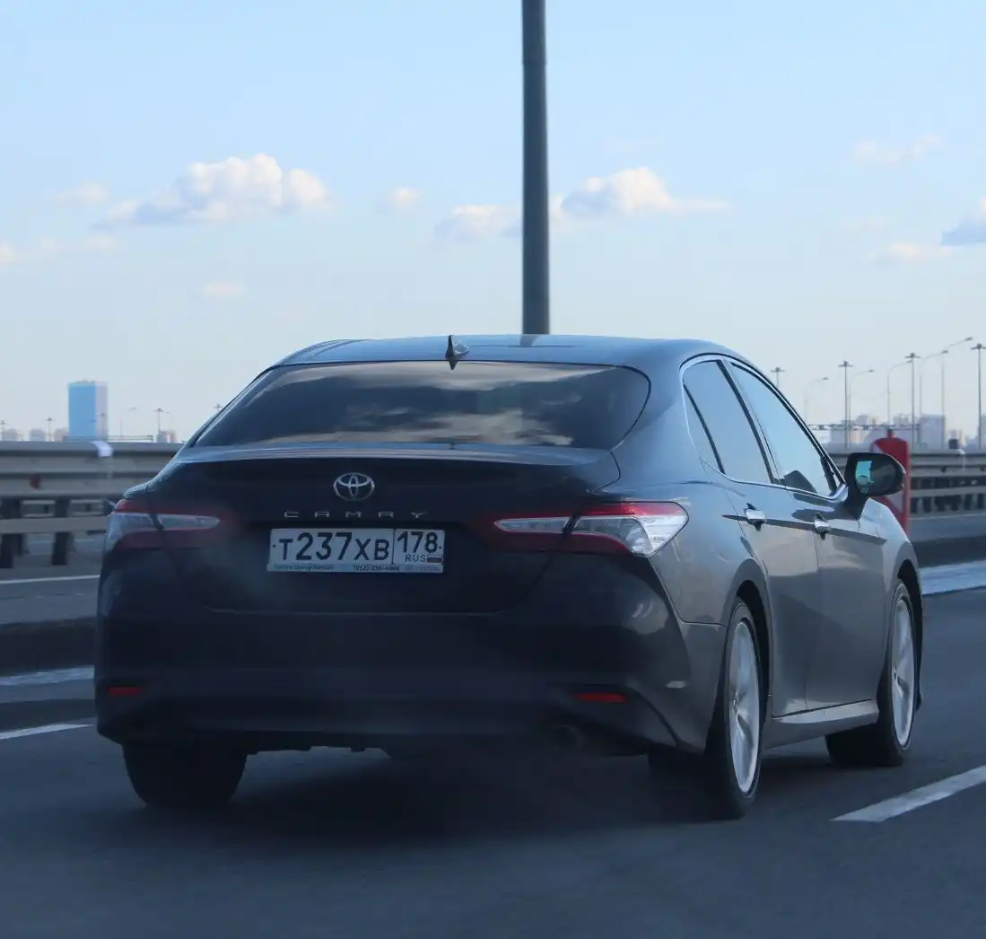 Фото автомобиля TOYOTA CAMRY, 2016 — госномер А906МА172. Цвет: ЧЕРНЫЙ МЕТАЛЛИК