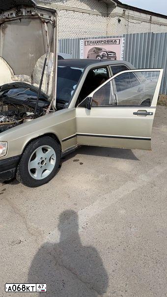 Фото автомобиля MERCEDES C-KLASSE, 1988 — госномер Н531ТУ32. Цвет: БЕЖЕВЫЙ