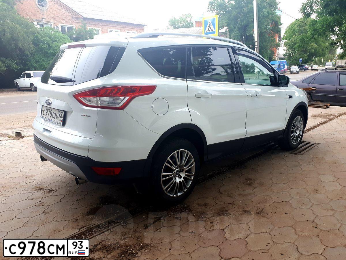 Фото автомобиля FORD KUGA, 2013 — госномер С978СМ93. Цвет: Белый