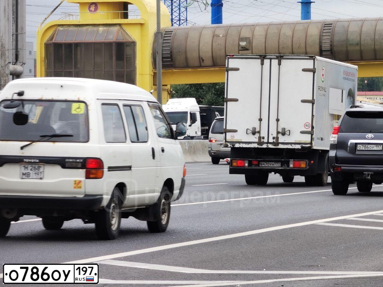 Фото автомобиля TOYOTA LANDCRUISER, 2010 — госномер О786ОУ197. Цвет: СЕРЫЙ ТЕМНЫЙ
