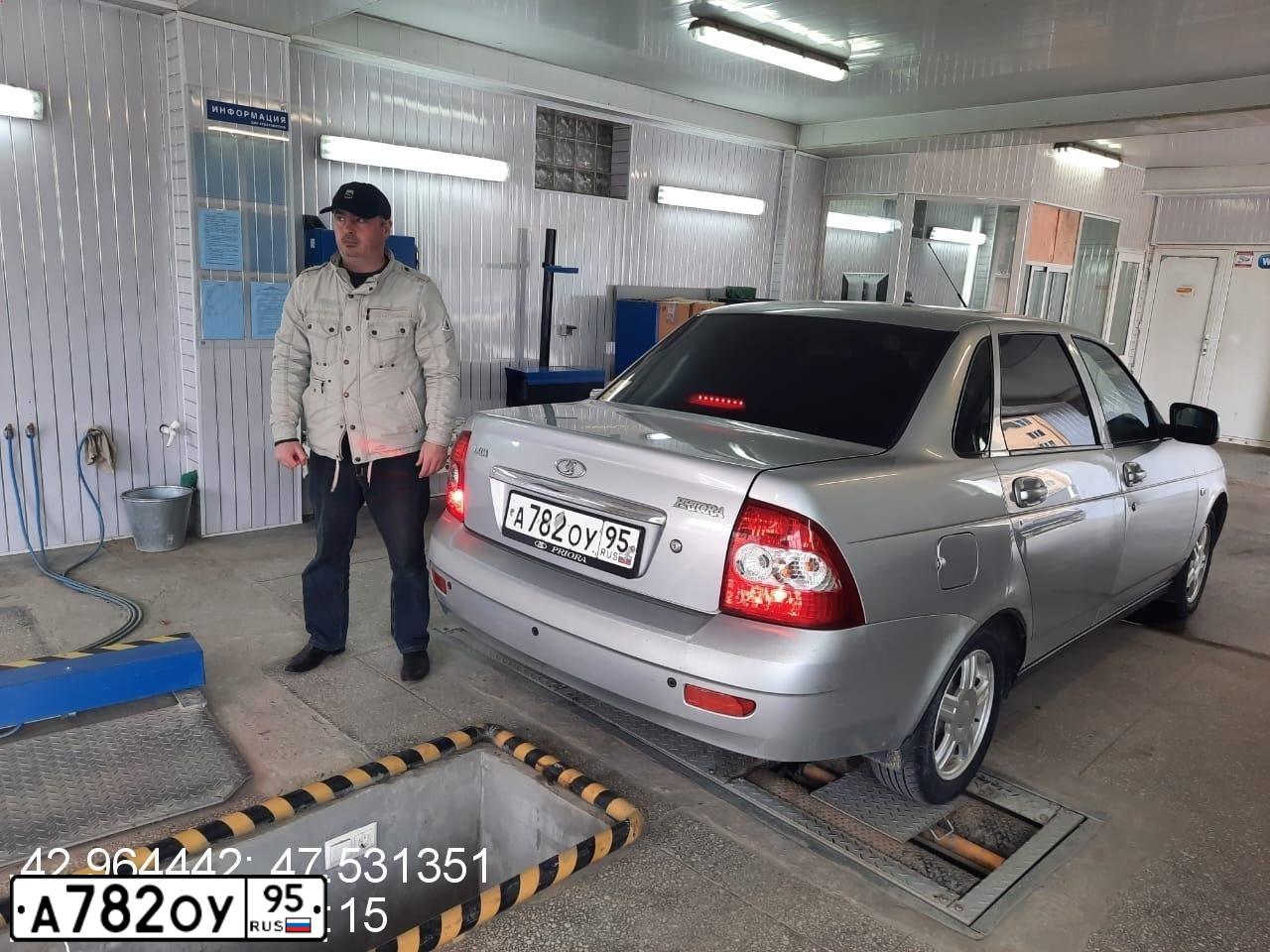 Фото автомобиля LADA PRIORA, 2011 — госномер У331МУ05