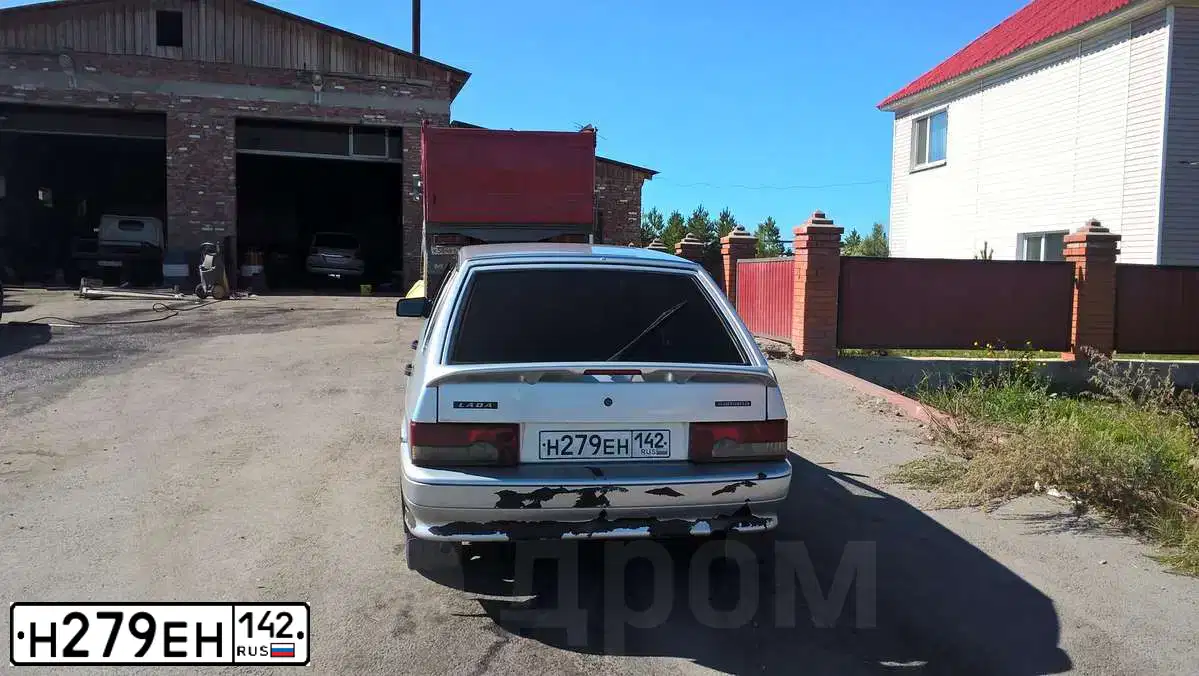 Фото автомобиля LADA 2114 SAMARA, 2011 — госномер Н279ЕН142. Цвет: СВЕТЛО-СЕРЕБРИСТЫЙ МЕТАЛЛИК