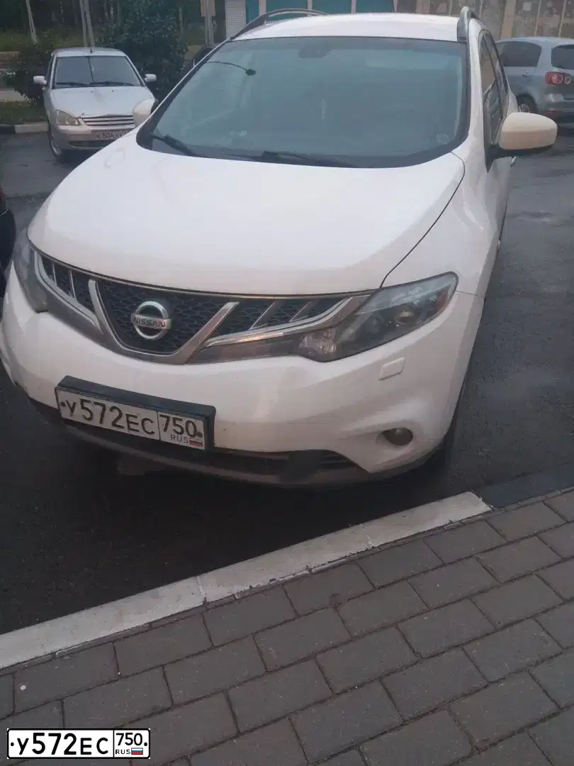 Фото автомобиля NISSAN MURANO, 2014 — госномер У572ЕС750. Цвет: Белый