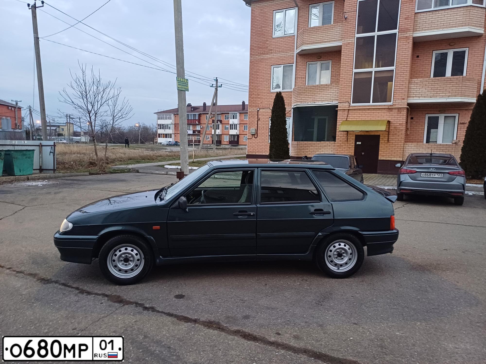 Фото автомобиля LADA 2114, 2012 — госномер Р181ОС126. Цвет: сине-зеленый