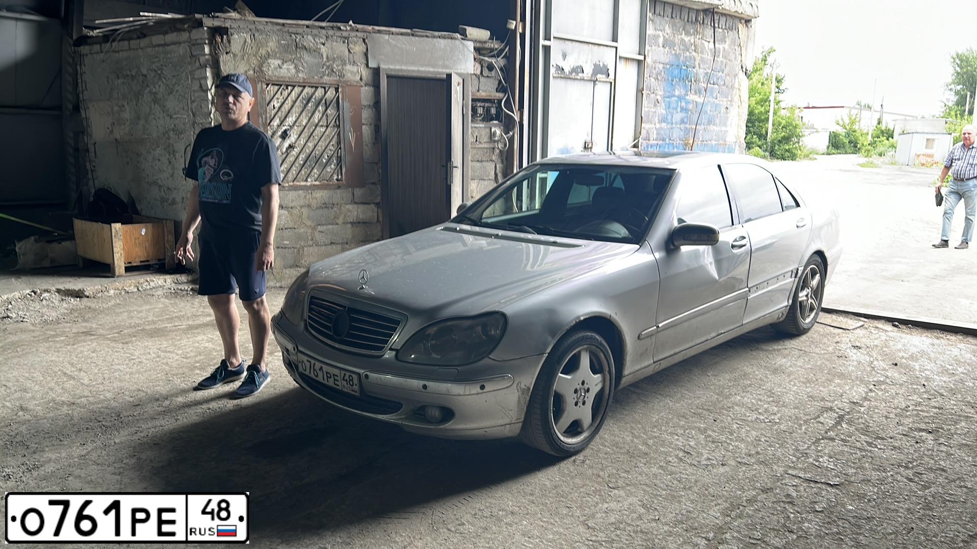 Фото автомобиля MERCEDES S-KLASSE, 2004 — госномер Н380ОР62. Цвет: Серебристый