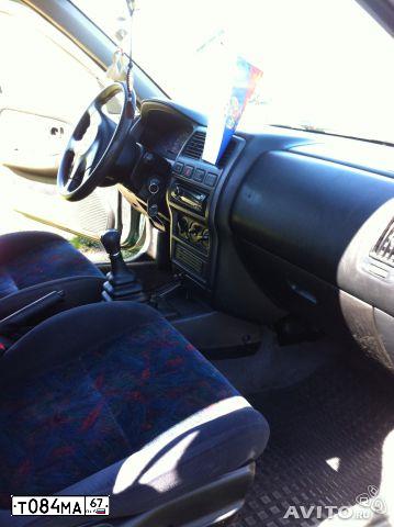Фото автомобиля NISSAN ALMERA, 1999 — госномер Е726АН196. Цвет: ЗЕЛЕНЫЙ