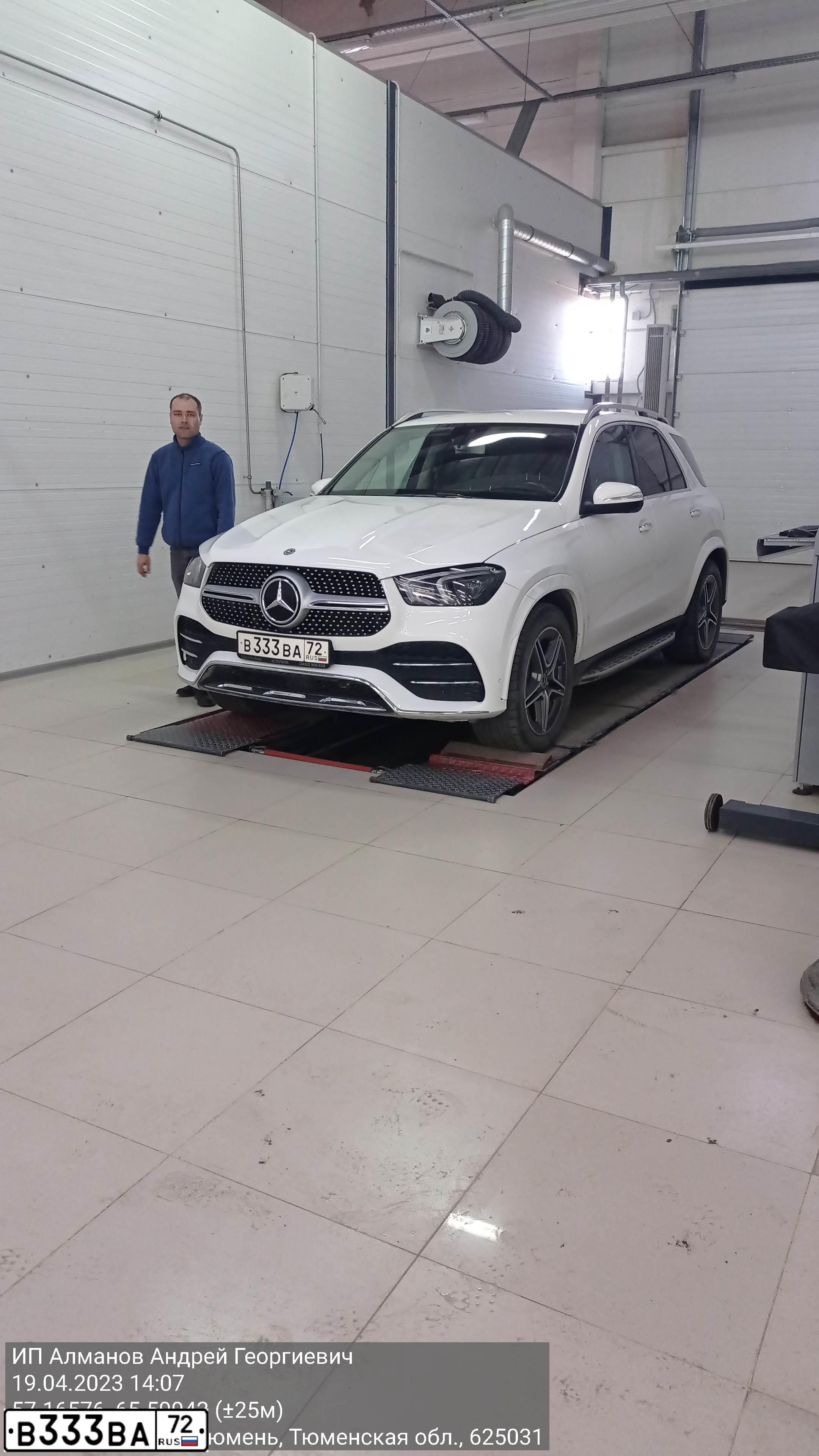 Фото автомобиля MERCEDES-BENZ GLE400D, 2019 — госномер М360ЕК186