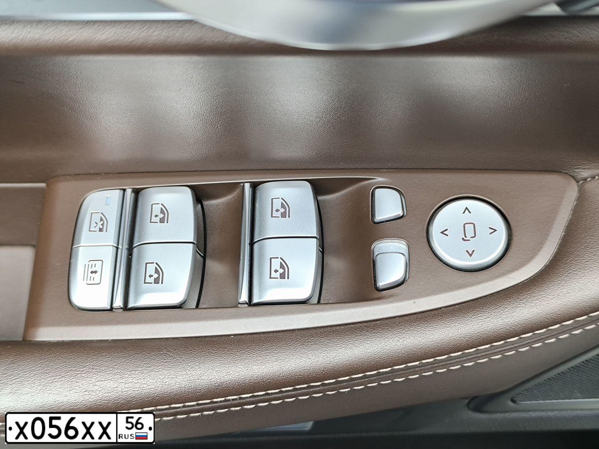 Фото автомобиля BMW SERIE 7, 2016 — госномер О088ТХ799. Цвет: ЧЕРНЫЙ