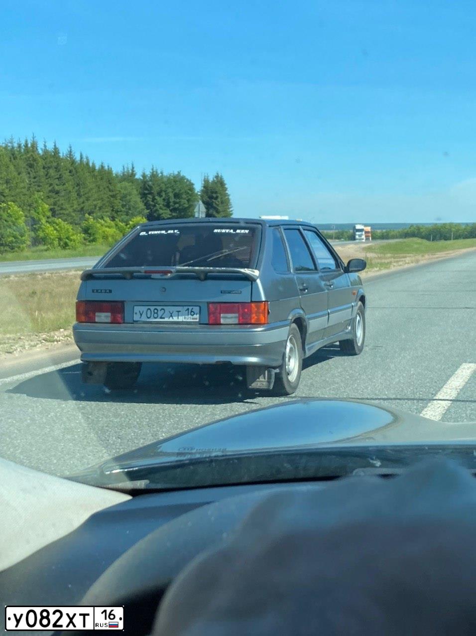 Фото автомобиля LADA 2114 SAMARA, 2005 — госномер У082ХТ16. Цвет: СРЕДНИЙ СЕРО-ЗЕЛЕНЫЙ МЕТ.