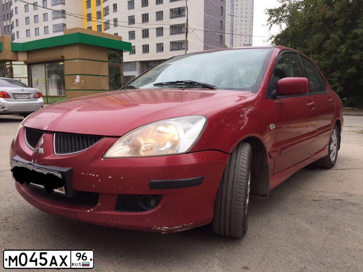 Фото автомобиля TOYOTA COROLLA, 2008 — госномер М045АХ96. Цвет: СЕРЕБРИСТЫЙ