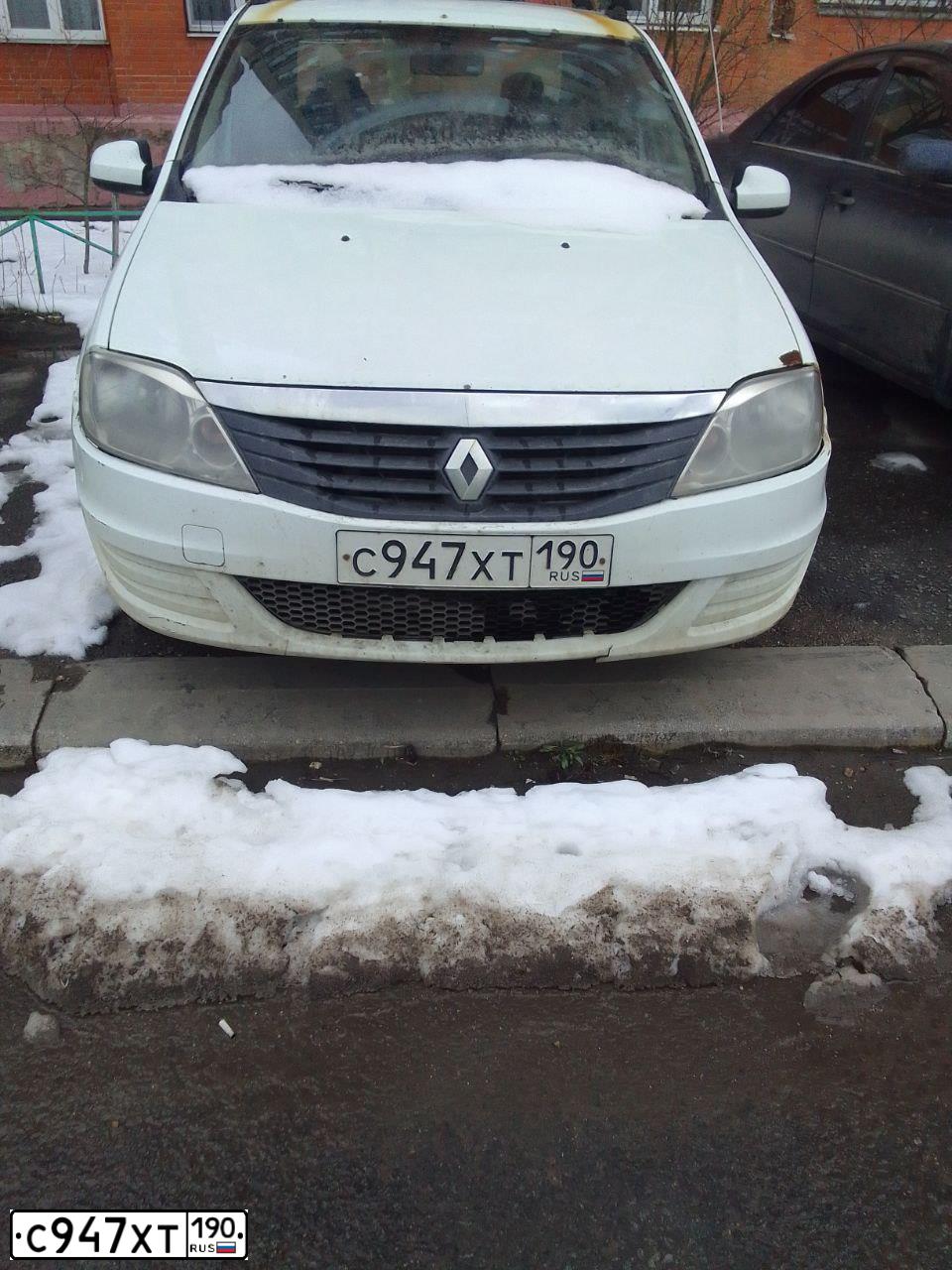 Фото автомобиля RENAULT LOGAN, 2013 — госномер С947ХТ190. Цвет: БЕЛЫЙ