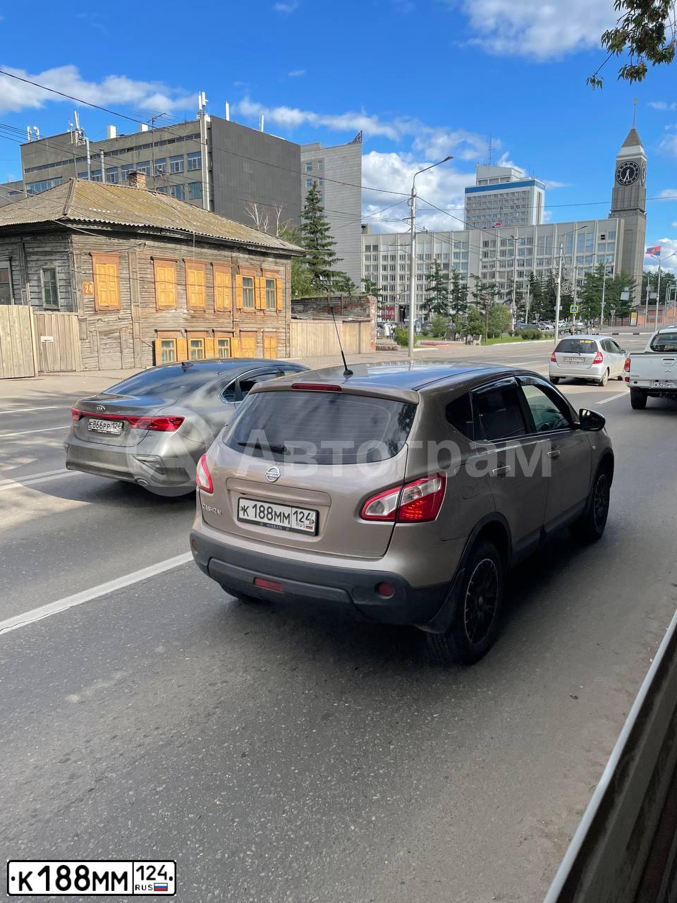 Фото автомобиля NISSAN QASHQAI, 2013 — госномер К188ММ124. Цвет: СВЕТЛО-КОРИЧНЕВЫЙ