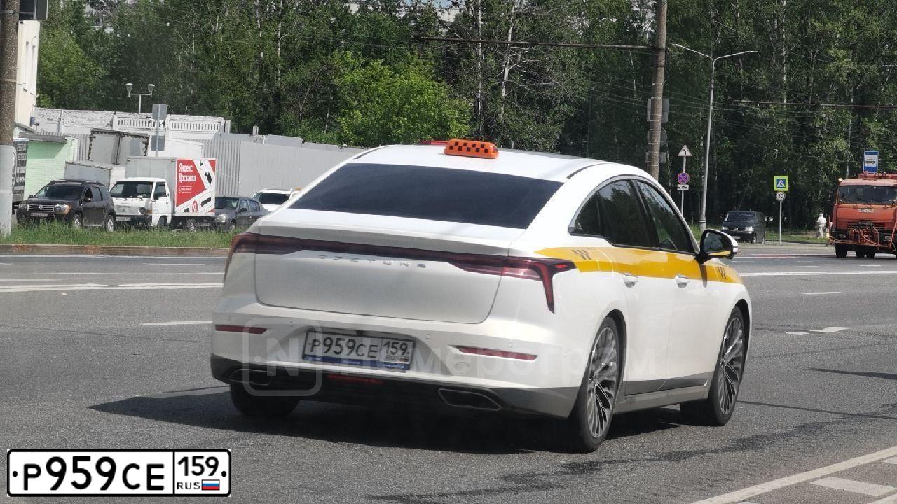 Фото автомобиля FAW BESTUNE B70, 2023 — госномер Р959СЕ159. Цвет: БЕЛЫЙ ЖЕЛТЫЙ СЕРЫЙ