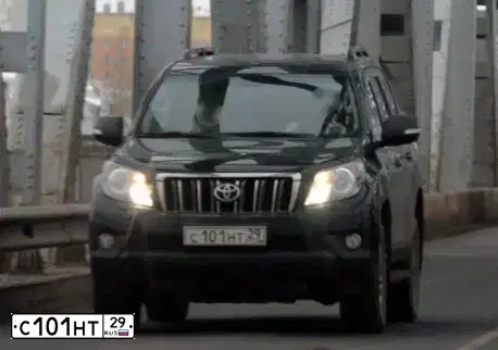 Фото автомобиля TOYOTA LANDCRUISER, 2011 — госномер С101НТ29. Цвет: ЧЕРНЫЙ