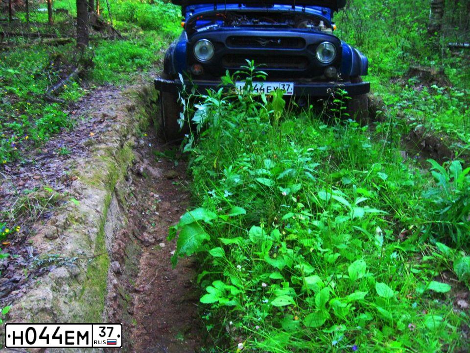 Фото автомобиля LADA 2106, 1997 — госномер В067УА37. Цвет: Белый
