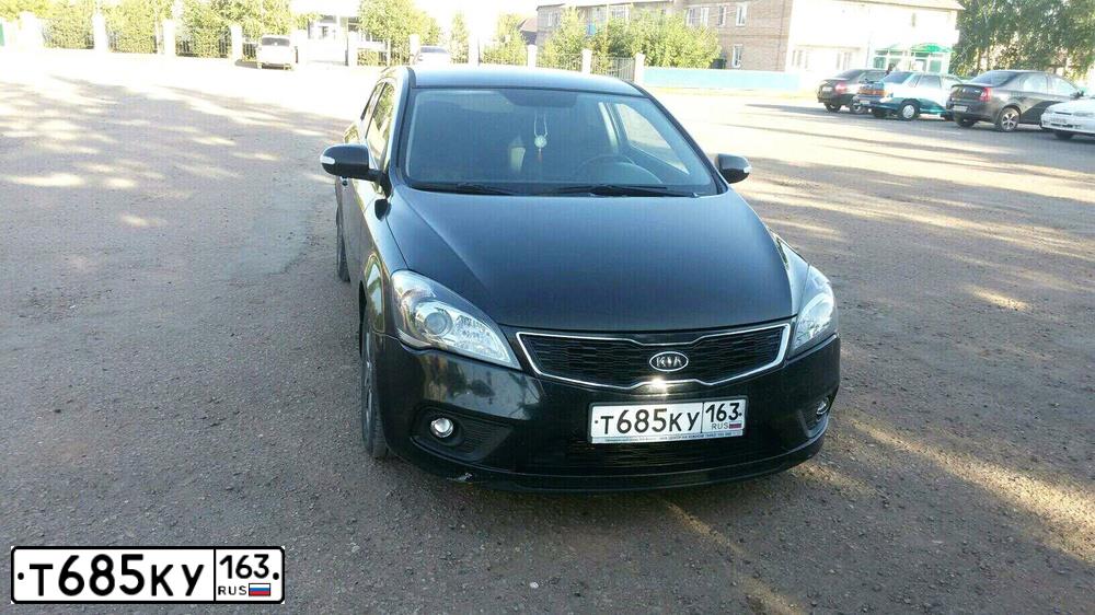 Фото автомобиля KIA CEE'D, 2011 — госномер Х201ОН56. Цвет: ЧЕРНЫЙ ПЕРЛАМУТР