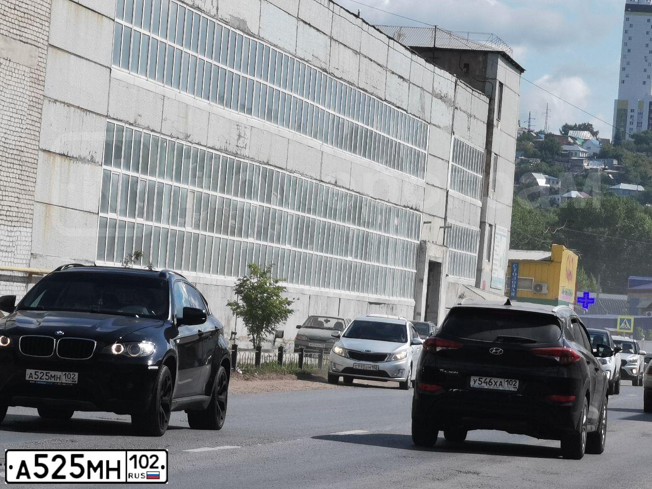 Фото автомобиля MITSUBISHI LANCER, 2007 — госномер Е242МА102. Цвет: ЧЕРНЫЙ