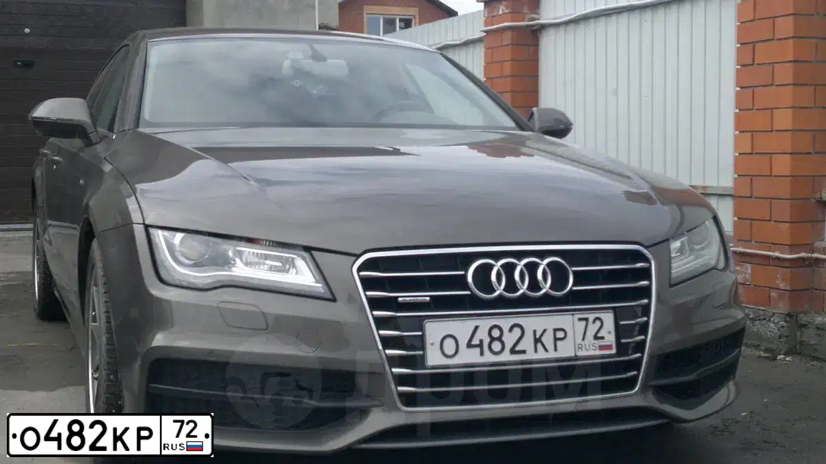 Фото автомобиля AUDI A7, 2011 — госномер Х944НК72. Цвет: СЕРО-КОРИЧНЕВЫЙ
