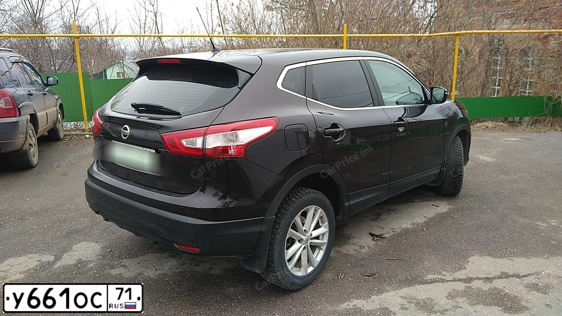 Фото автомобиля NISSAN QASHQAI, 2015 — госномер С821КЕ977. Цвет: ФИОЛЕТОВЫЙ