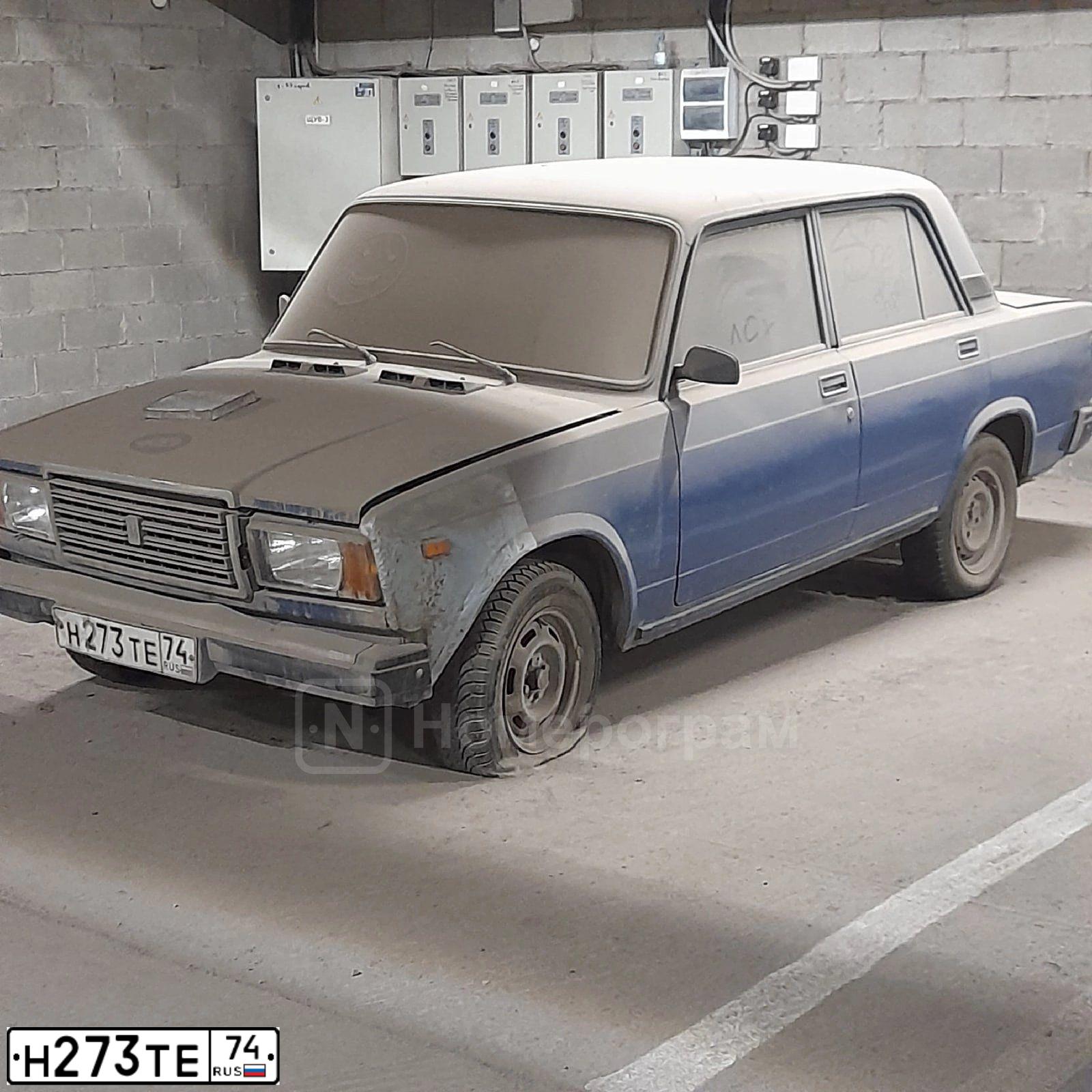 Фото автомобиля LADA 2107, 2003 — госномер К774ХЕ774. Цвет: синий