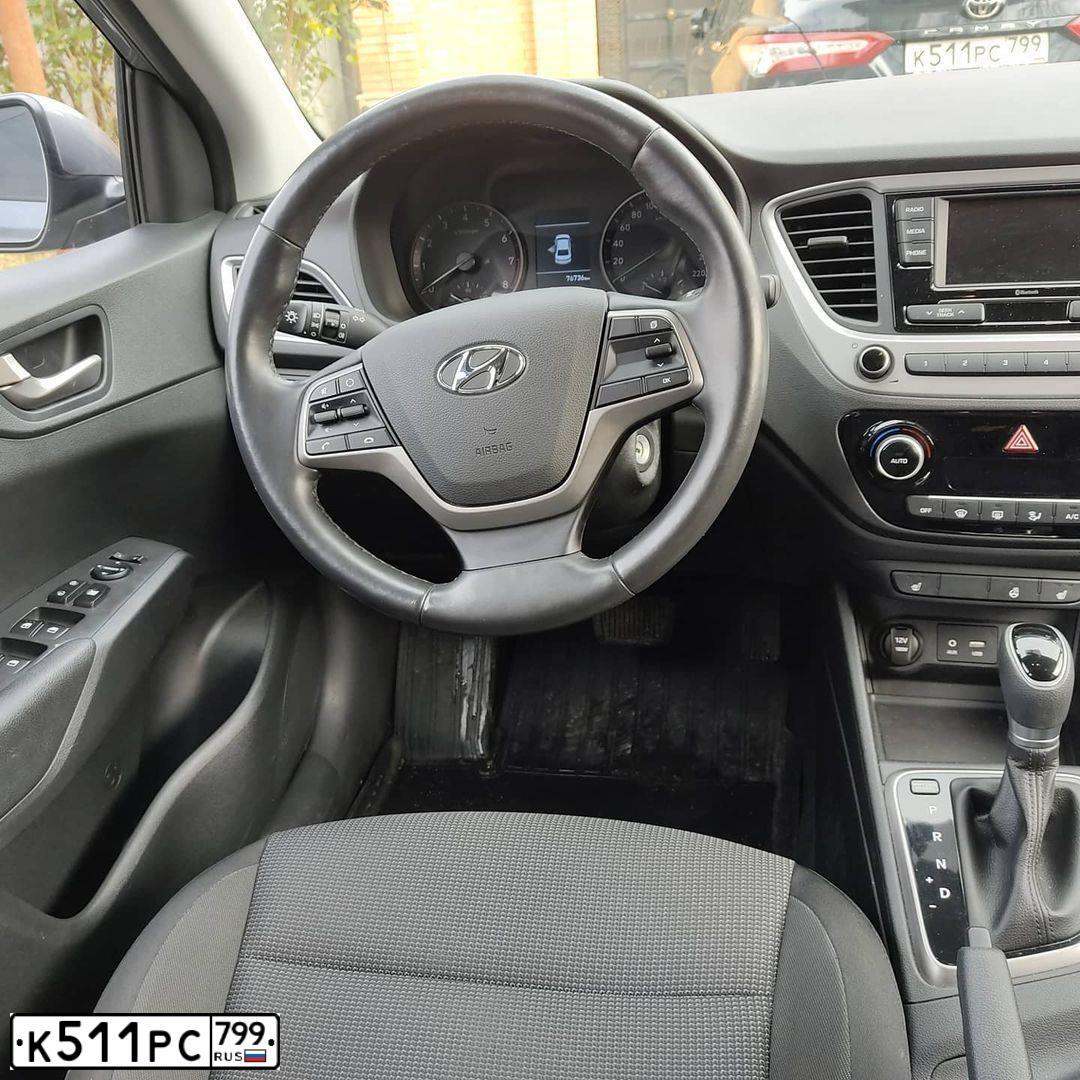 Фото автомобиля TOYOTA CAMRY, 2019 — госномер К602РА95. Цвет: ТЕМНО-СИНИЙ МЕТАЛЛИК
