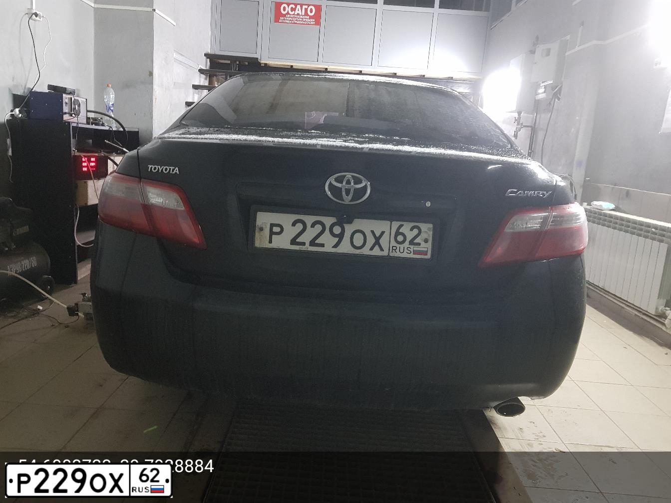 Фото автомобиля TOYOTA CAMRY, 2007 — госномер Р229ОХ62. Цвет: ЧЕРНЫЙ