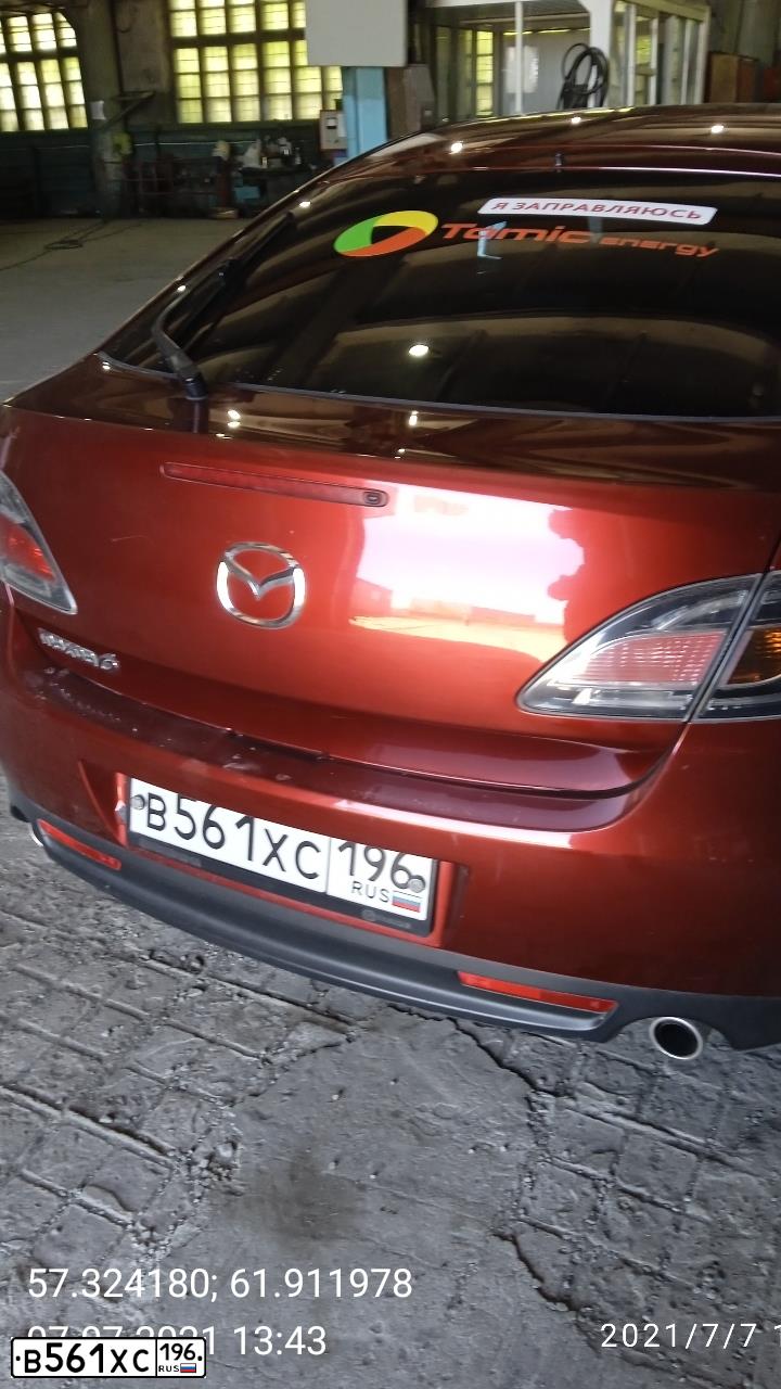 Фото автомобиля MAZDA 6, 2008 — госномер В561ХС196. Цвет: Красный