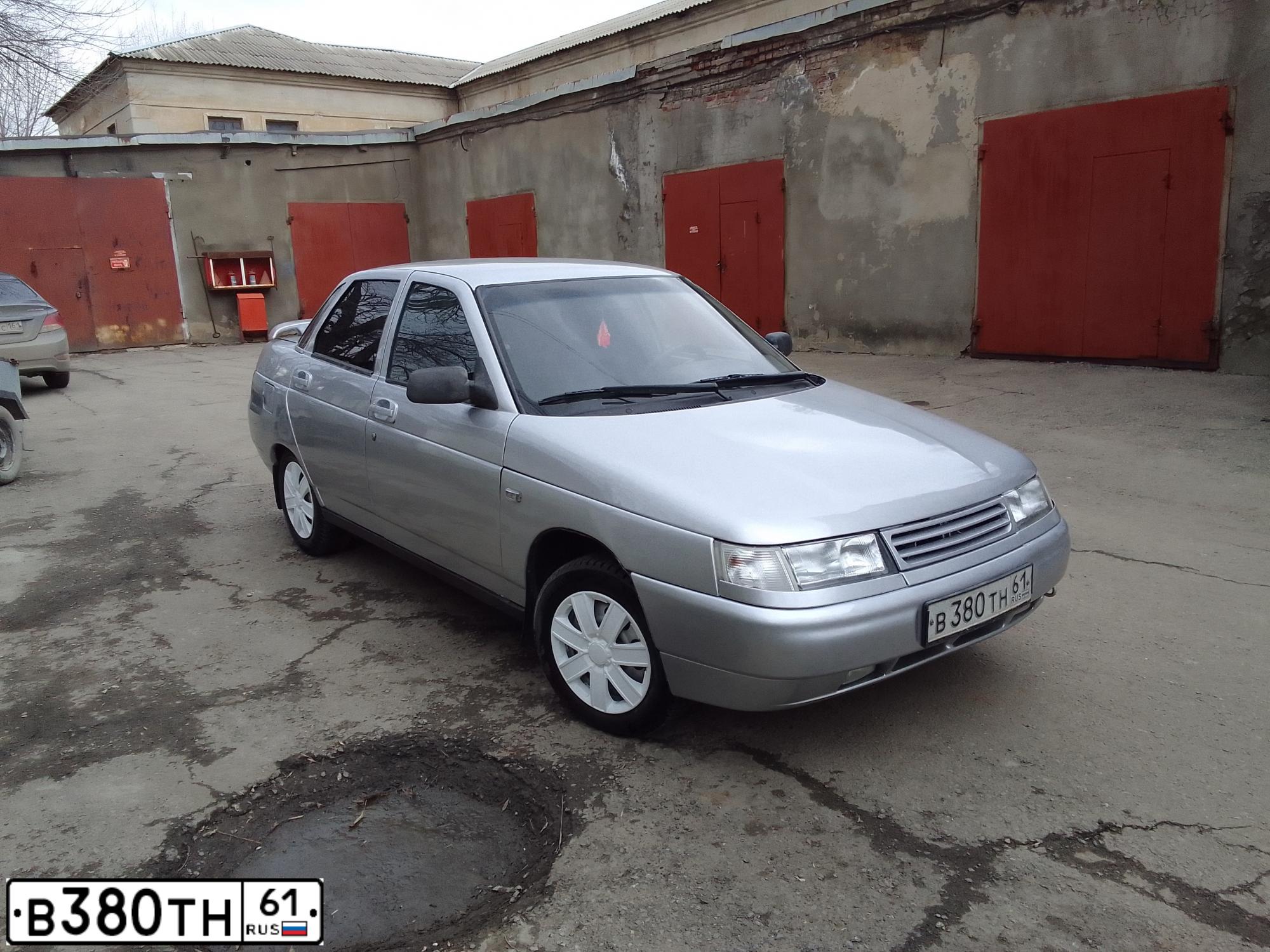 Фото автомобиля LADA 2110 LADA, 2003 — госномер В315АО181. Цвет: СВЕТЛО-СЕРЕБРИСТЫЙ МЕТАЛЛ