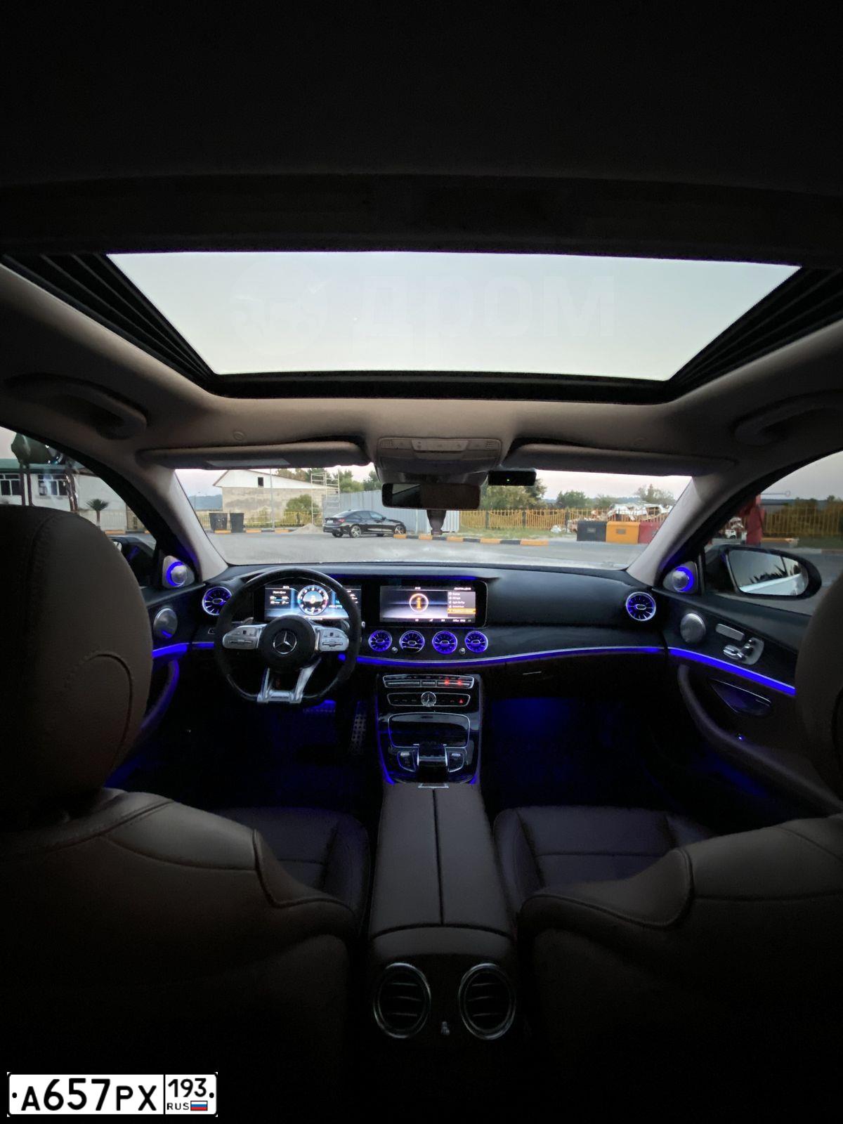 Фото автомобиля MERCEDES-BENZ  E 220 D, 2017 — госномер У900ВХ30. Цвет: Белый