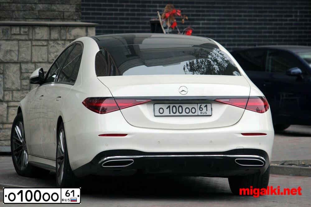 Фото автомобиля MERCEDES S-KLASSE, 2014 — госномер О100ОО61. Цвет: Белый