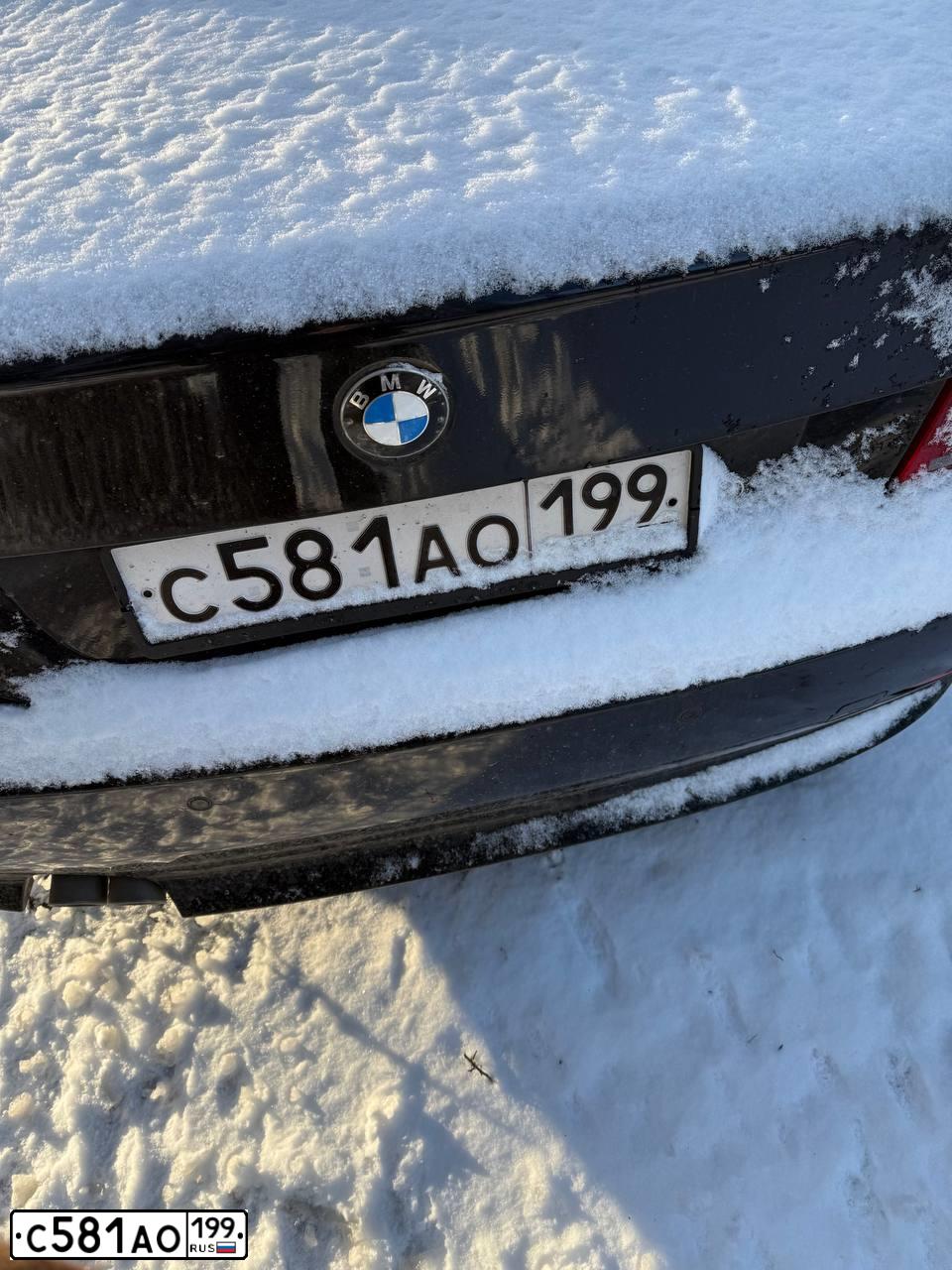 Фото автомобиля BMW SERIE 5, 2005 — госномер С581АО199. Цвет: ЧЕРНЫЙ