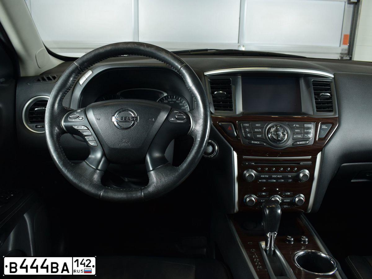Фото автомобиля NISSAN PATHFINDER, 2016 — госномер Т844ММ142. Цвет: ЧЕРНЫЙ